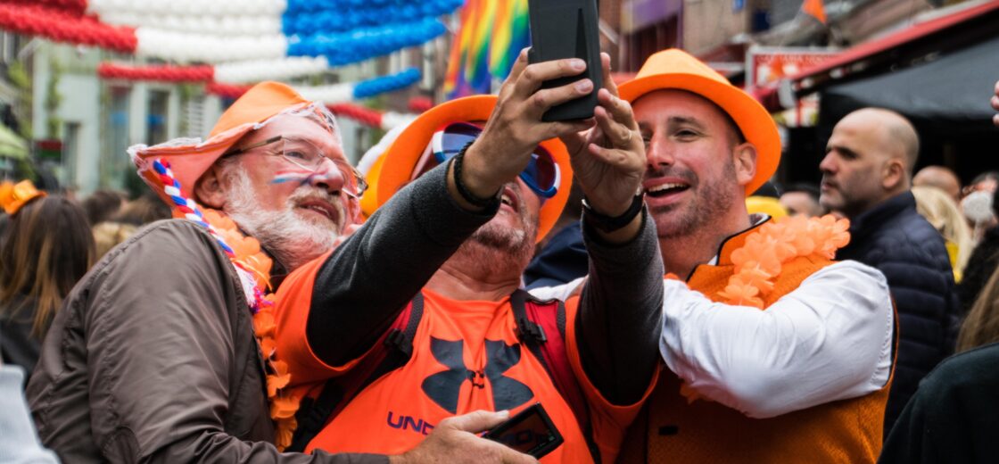 Survivalgids voor Koningsdag om de Chaos te Overleven