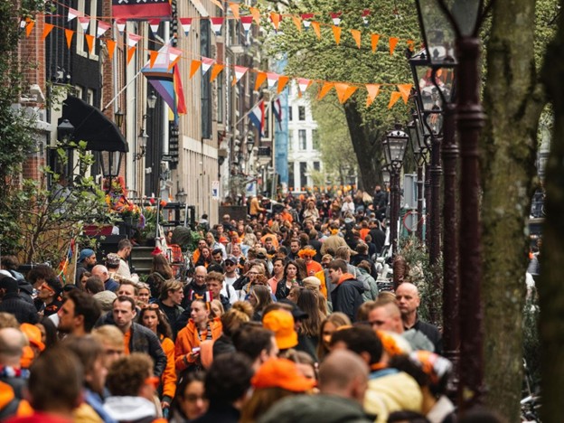 Koningsdag festiviteiten in het oranje