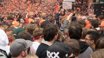 Koningsdag in Nederland: Insider Tips voor het Grootste Oranje Feest