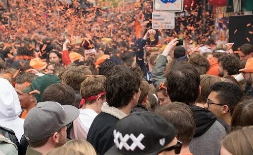 Koningsdag in Nederland: Insider Tips voor het Grootste Oranje Feest
