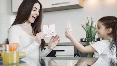 Hartelijke Manieren Om Je Moeder Liefde Te Tonen